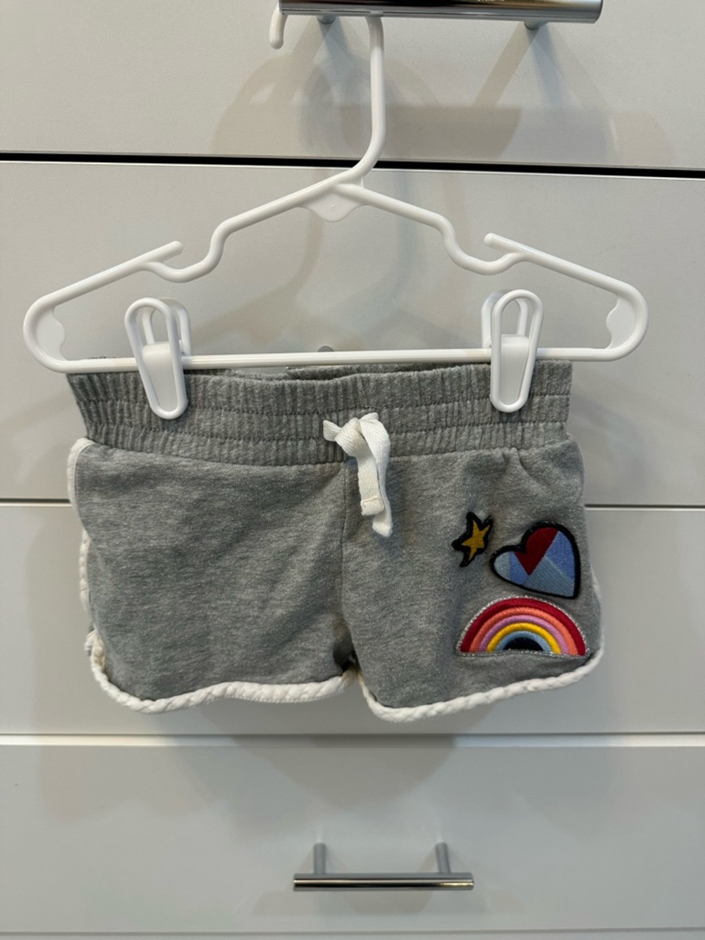 Girls Shorts Size 114-132cm (size 4/5)